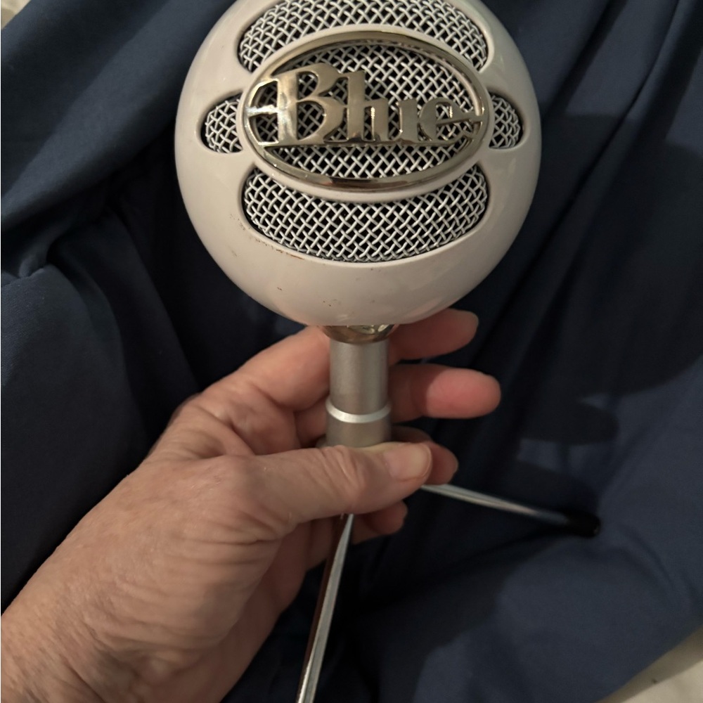 Snowball USB Microphone - White